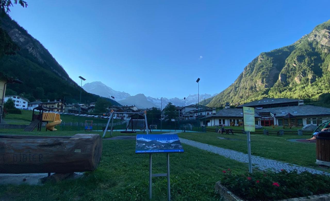 Appartamento De Montagne Berthod Pre-Saint-Didier Exterior photo